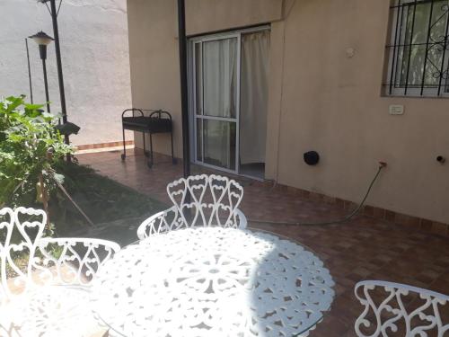 Exterior view, CAsA ARTIGAS 5684 in Villa Pueyrredón Exterior view, CAsA ARTIGAS 5684 in Villa Pueyrredón