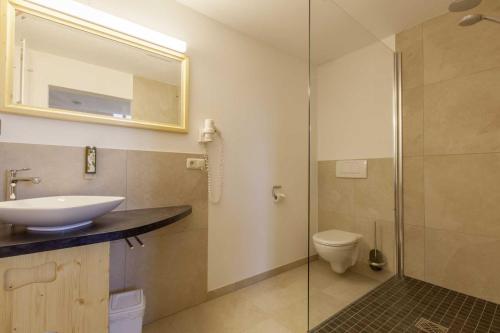 Bathroom, Burghotel Stolpen in Stolpen Bathroom, Burghotel Stolpen in Stolpen