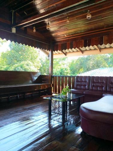 Gumpor Art Studio in Mae Lao Gumpor Art Studio in Mae Lao