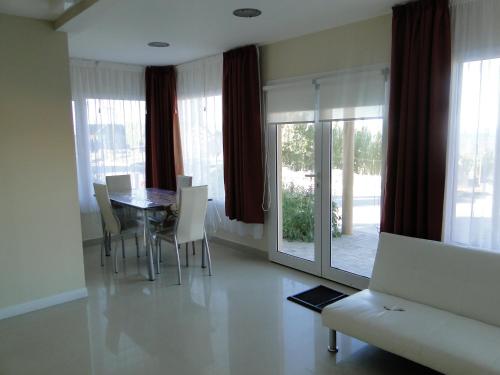 المرافق, Altos del Lago departamentos in ايل كالافاتي المرافق, Altos del Lago departamentos in ايل كالافاتي