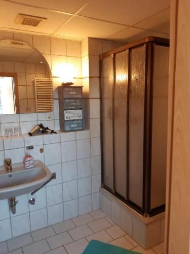 Bathroom, Ferienwohnung Salzmannhaus in Zschopau Bathroom, Ferienwohnung Salzmannhaus in Zschopau