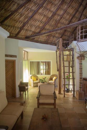 Casa mar Chambalaca Los Cocos in Puerto San Jose Casa mar Chambalaca Los Cocos in Puerto San Jose