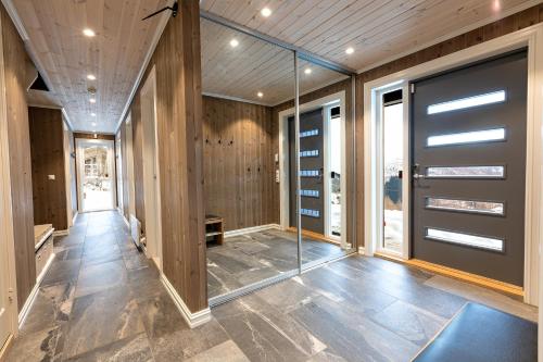 כניסה, Lykkeli in סטראנדה כניסה, Lykkeli in סטראנדה