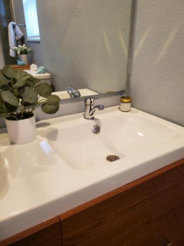 Kupaonica, Claras Residences in Yuba City (CA) Kupaonica, Claras Residences in Yuba City (CA)
