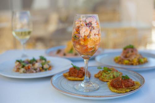 Food and beverages, Loa Tolu by Bernalo Hotels in Tolu Food and beverages, Loa Tolu by Bernalo Hotels in Tolu