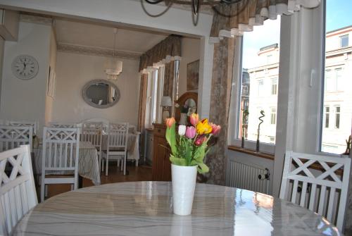 Спільний лаунж/ТБ зона, Solsta Hotell in Карлстад Спільний лаунж/ТБ зона, Solsta Hotell in Карлстад