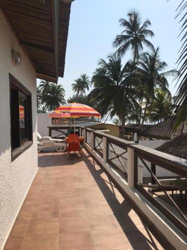 Boblin la Mer hotel restaurant plage in Grand-Bassam Boblin la Mer hotel restaurant plage in Grand-Bassam