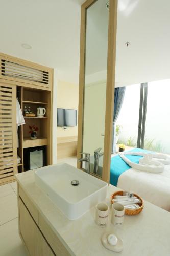 Oceanami Resort in Phuoc Hai Beach Oceanami Resort in Phuoc Hai Beach