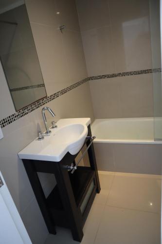 Bathroom, PLATINUM 1 in Barrio Constitucion Bathroom, PLATINUM 1 in Barrio Constitucion