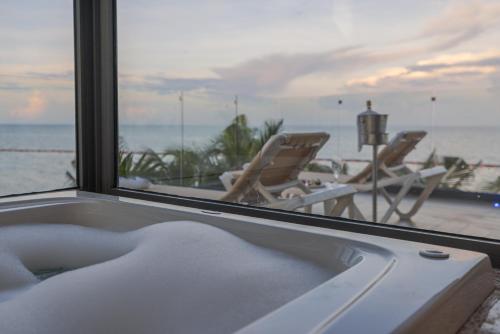 Sensira Resort & Spa Riviera Maya All Inclusive in Puerto Morelos Sensira Resort & Spa Riviera Maya All Inclusive in Puerto Morelos