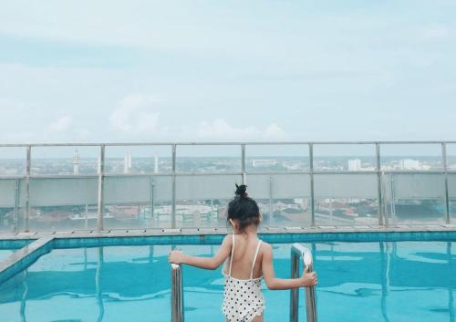 スイミングプール, ハリス ホテル ポンティアナック (HARRIS Hotel Pontianak) in ポンティアナック スイミングプール, ハリス ホテル ポンティアナック (HARRIS Hotel Pontianak) in ポンティアナック