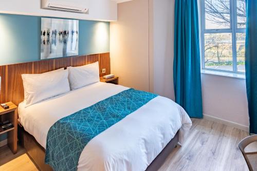 Town Lodge Johannesburg Airport in Germiston Town Lodge Johannesburg Airport in Germiston