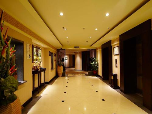 Lobby, Legend International Hotel in Huizhou Lobby, Legend International Hotel in Huizhou