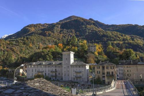 Hotel sàn Giùàn