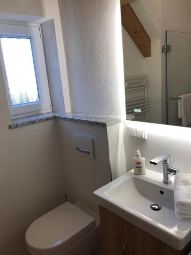 Bathroom, Neue Ferienwohnung im Grunen, Frankisches Seenland in Georgensgmünd Bathroom, Neue Ferienwohnung im Grunen, Frankisches Seenland in Georgensgmünd