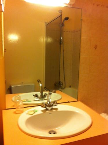 This photo about Les Pastels shared on HyHotel.com