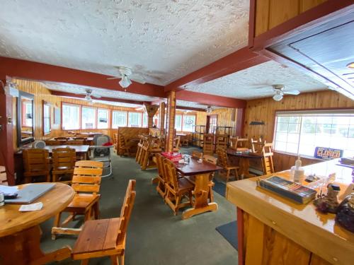 Rolphton Motel and Restaurant in Pembroke (ON) Rolphton Motel and Restaurant in Pembroke (ON)