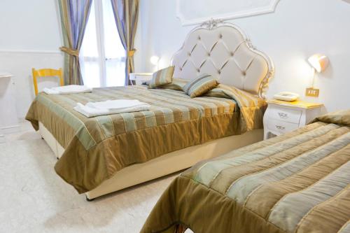 This photo about Hotel Tahiti shared on HyHotel.com