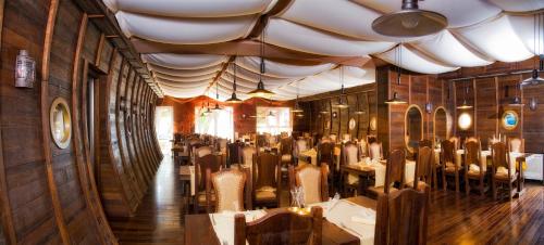 ห้องอาหาร, โรงแรมพลาซ่า โอมิส (Hotel Plaza Omis) in โอมิส ห้องอาหาร, โรงแรมพลาซ่า โอมิส (Hotel Plaza Omis) in โอมิส