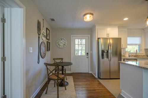 Kitchen, Ranch Style Home & Plenty Of BKYD Space Near KSU in Other Kitchen, Ranch Style Home & Plenty Of BKYD Space Near KSU in Other