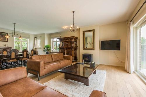 Villa with heated swimming pool, sauna and garden in Damme Villa with heated swimming pool, sauna and garden in Damme