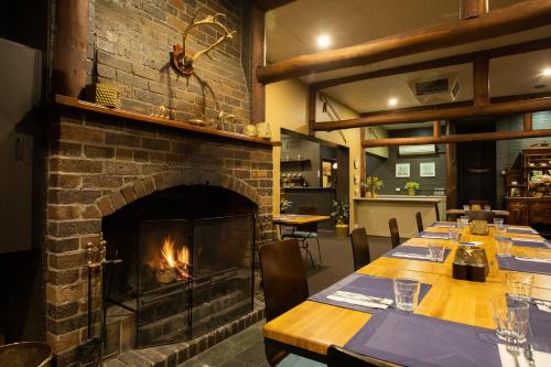 Restoran, New England Motor Lodge in Glen Innes Restoran, New England Motor Lodge in Glen Innes