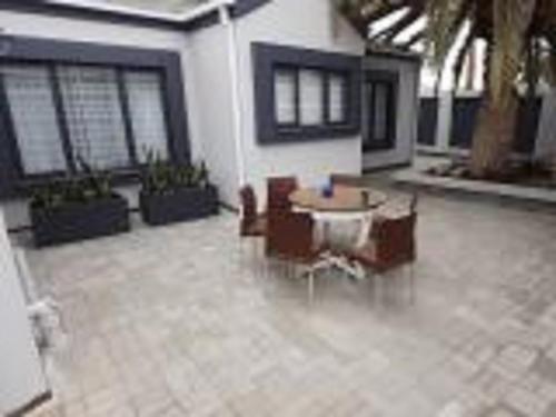 Μπαλκόνι/βεράντα, Guesthouse Indongo in Swakopmund Μπαλκόνι/βεράντα, Guesthouse Indongo in Swakopmund