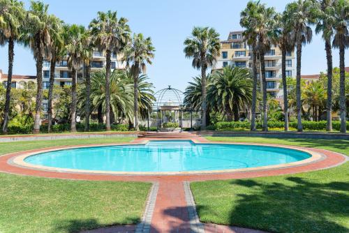 Island Club Luxury Apartments