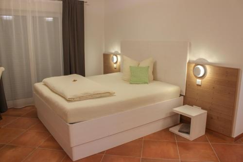 Wirtsberg Pension & Cafe in Eching Wirtsberg Pension & Cafe in Eching