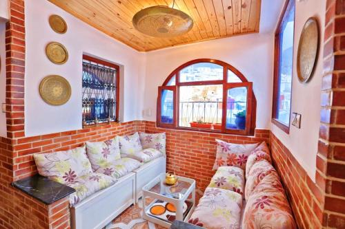 AYMANE ROOFTOP budget panoramic HOTEL in 쉐프샤우엔 AYMANE ROOFTOP budget panoramic HOTEL in 쉐프샤우엔