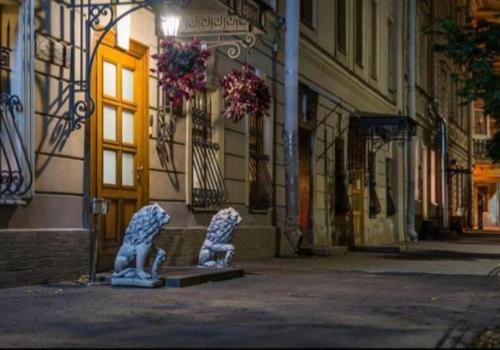 Kamerdiner Hotel
