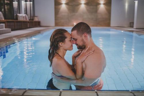 Swimming pool, Kunzmann's Hotel | Spa in Bad Bocklet Swimming pool, Kunzmann's Hotel | Spa in Bad Bocklet