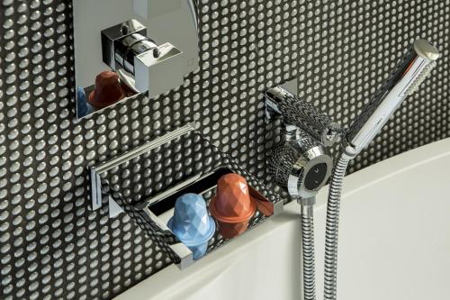 Bathroom, Maison Nabis by HappyCulture in Opera Bathroom, Maison Nabis by HappyCulture in Opera