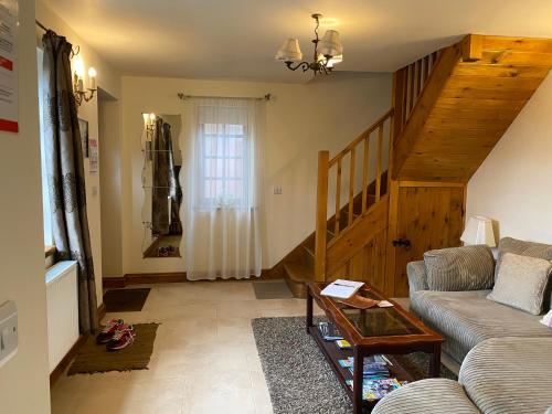 Thompsons Arms Cottages in Thornton-le-Clay Thompsons Arms Cottages in Thornton-le-Clay