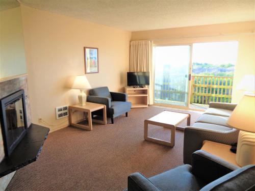 The Polynesian Resort in Ocean Shores The Polynesian Resort in Ocean Shores