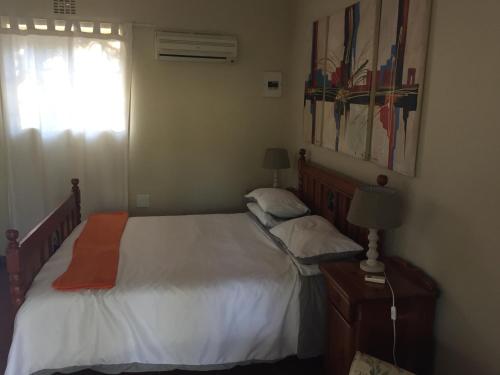Cycad Rock Fishing Lodge in โยซินี Cycad Rock Fishing Lodge in โยซินี