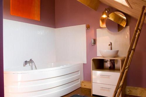 Les Roussis in Quarre Les Tombes Les Roussis in Quarre Les Tombes