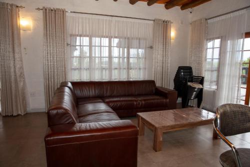 Bar/lounge, Riverbend Berg Lodge in Bergville Bar/lounge, Riverbend Berg Lodge in Bergville