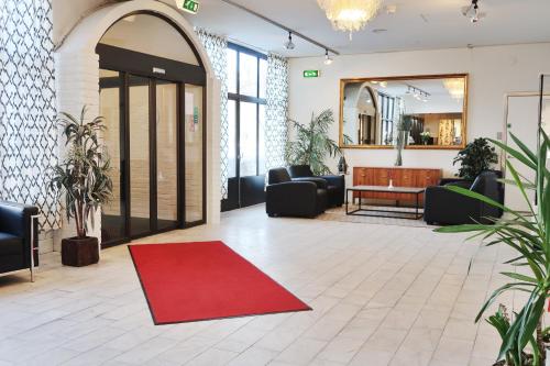 Lobby, Optima Hotel Roslagen by Reikartz in Norrtalje Lobby, Optima Hotel Roslagen by Reikartz in Norrtalje