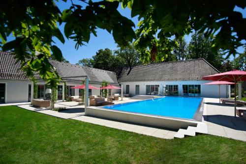 Bar/ Salón, B&O Parkhotel in Bad Aibling Bar/ Salón, B&O Parkhotel in Bad Aibling