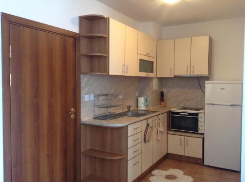 This photo about Apartament Elinor shared on HyHotel.com