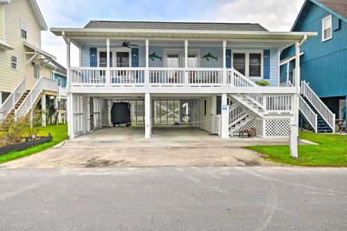 Murrells Inlet Home - Steps to the Beach! in Myrtle Beach