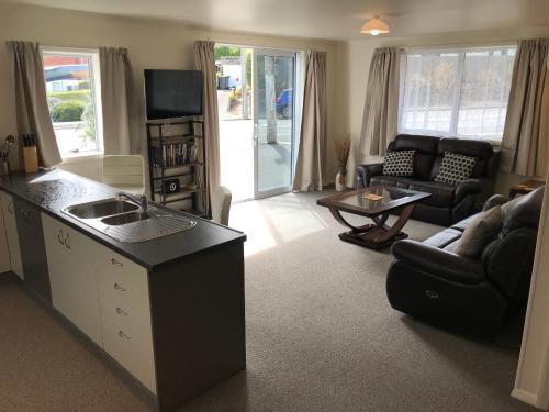 Westland Apartment in Dunedin Barat Westland Apartment in Dunedin Barat