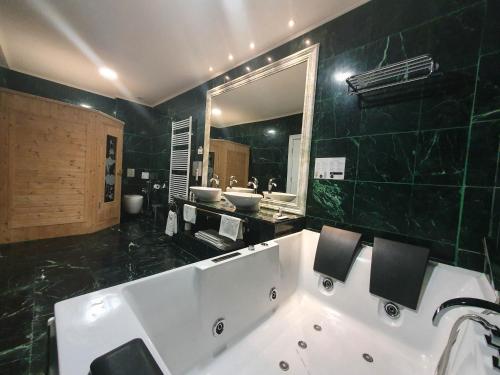 Hotel Bavaria Blu in Mamaia Hotel Bavaria Blu in Mamaia