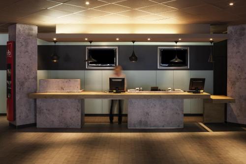 Előcsarnok, Ibis Nuernberg Hauptbahnhof near Handwerkerhof Előcsarnok, Ibis Nuernberg Hauptbahnhof near Handwerkerhof