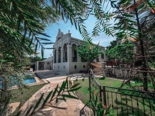 Je t'aime cafe & villa in Sing Buri Je t'aime cafe & villa in Sing Buri