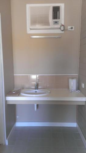 This photo about Acacia Motor Inn @ Nhill shared on HyHotel.com