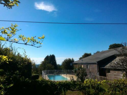 مسبح, Gite E'table Charlannes in Figeac مسبح, Gite E'table Charlannes in Figeac