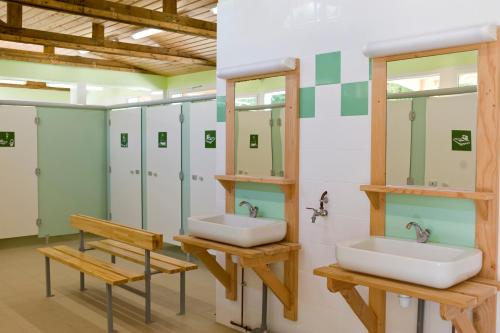 Fürdőszoba, Camping le Nid du Parc in Villars-les-Dombes Fürdőszoba, Camping le Nid du Parc in Villars-les-Dombes