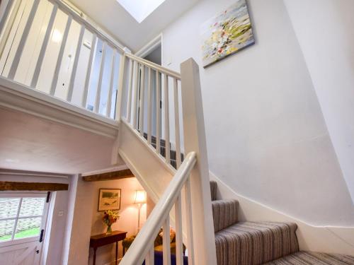 Instalaciones, Granary, Cheltenham in Pilley Instalaciones, Granary, Cheltenham in Pilley